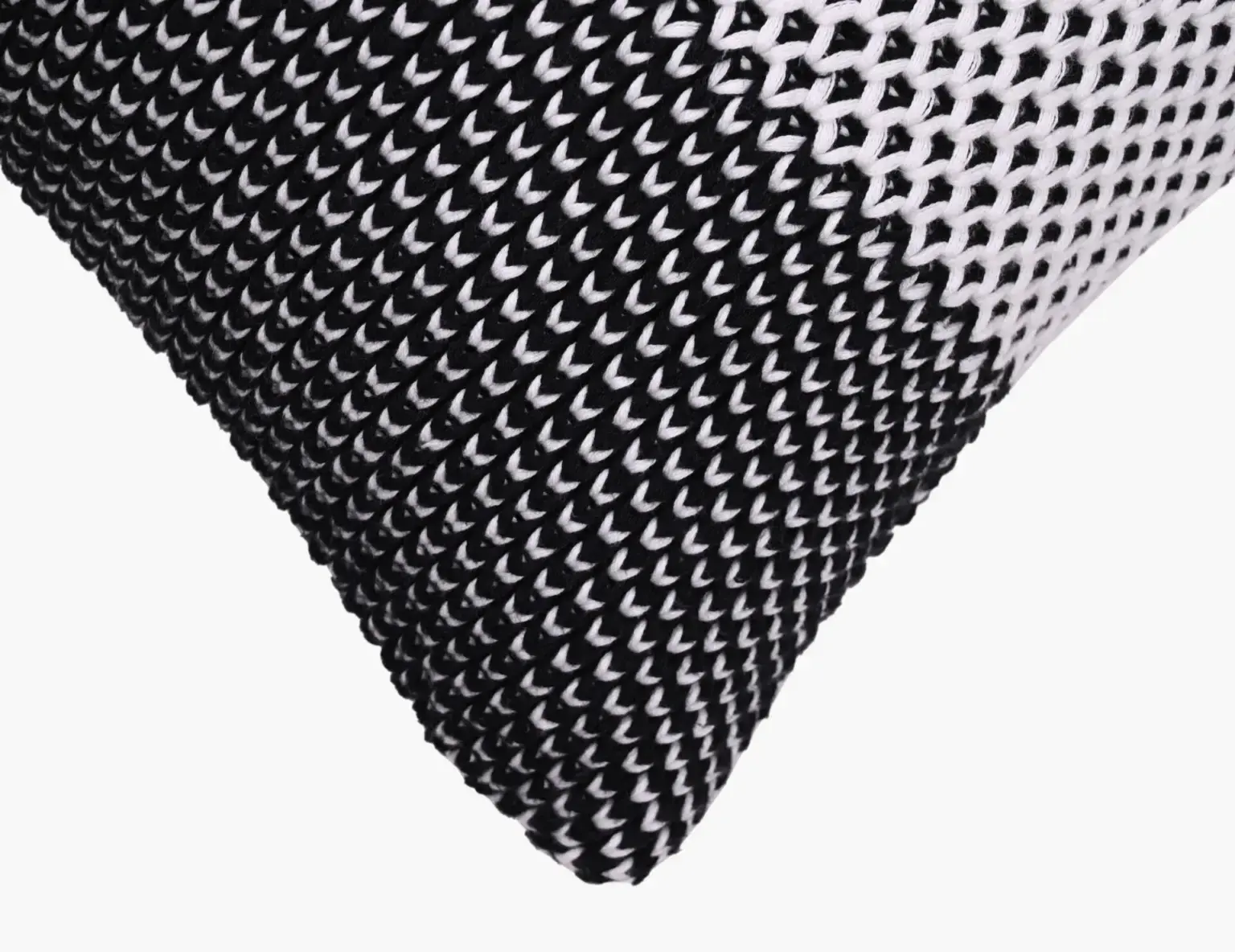 Honey Bee CUSHION with polyfiller (Black/White) 50x50