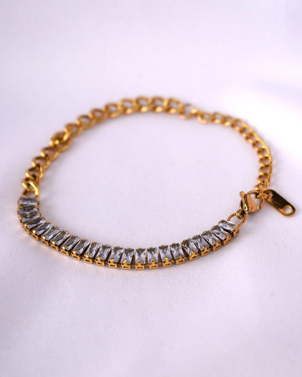 Βραχιόλι χρυσό αλυσίδα με ζιργκόν πέτρες από ανοξείδωτο ατσάλι