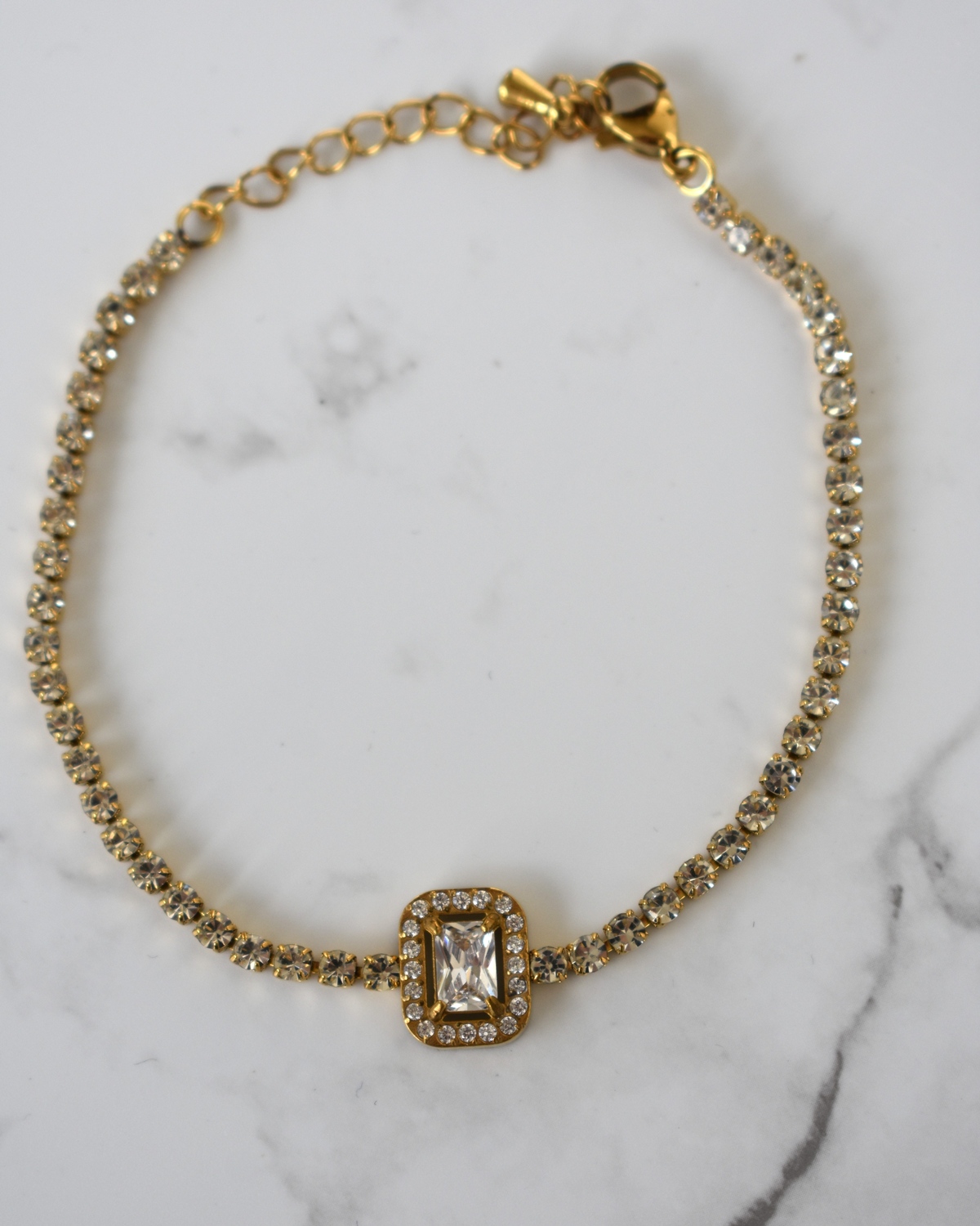 Γυναικεία Ριβιέρα Χρυσή με Πέτρες Ζιργκόν από Ανοξείδωτο Ατσάλι